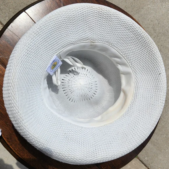 Stylish White Knit Hat by Wallaroo - Picture 3 of 5